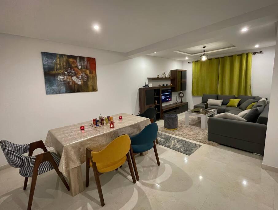 Appartamento Experience De Luxe Ultime / Parking / Restaurant / Cafe / Carrefour Oujda Esterno foto