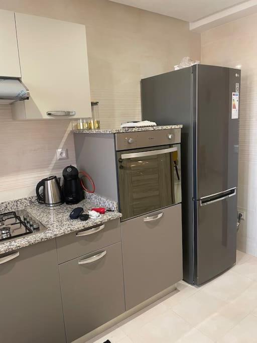 Appartamento Experience De Luxe Ultime / Parking / Restaurant / Cafe / Carrefour Oujda Esterno foto