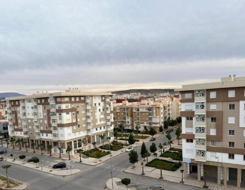 Appartamento Experience De Luxe Ultime / Parking / Restaurant / Cafe / Carrefour Oujda Esterno foto
